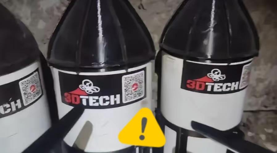 红军城地下室的“遗弃清单”，才是俄乌战场真实战局的照妖镜！号称无人机作战王牌的乌