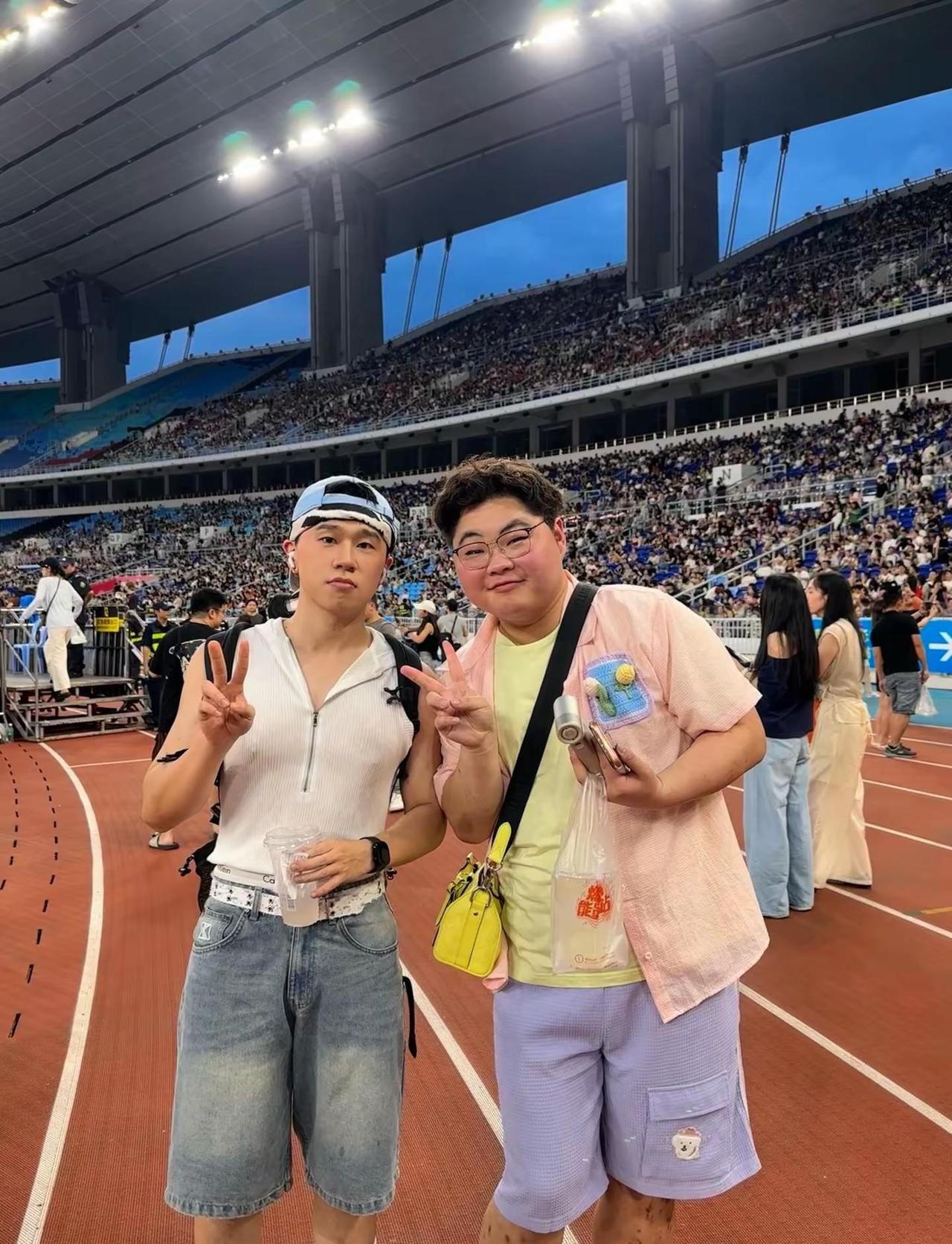 维他命 你很有名！@想做你的维他命 演唱会 维他命 蔡依林广州演唱会 内场视角