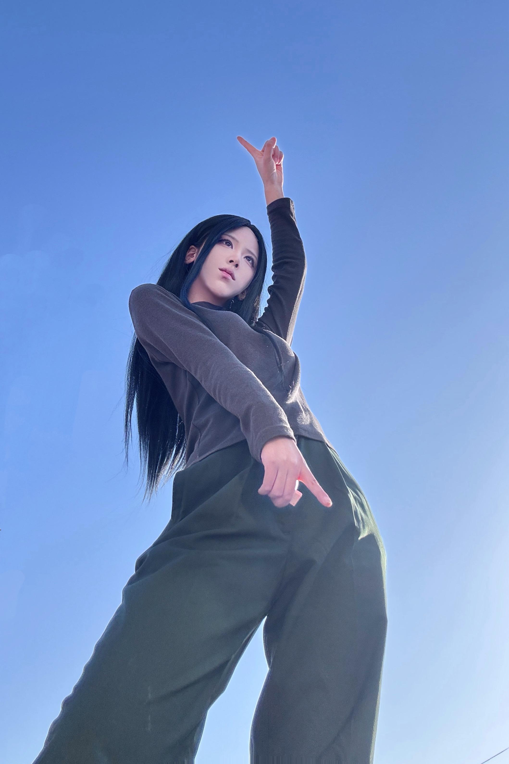 顶天立地冯宝宝。