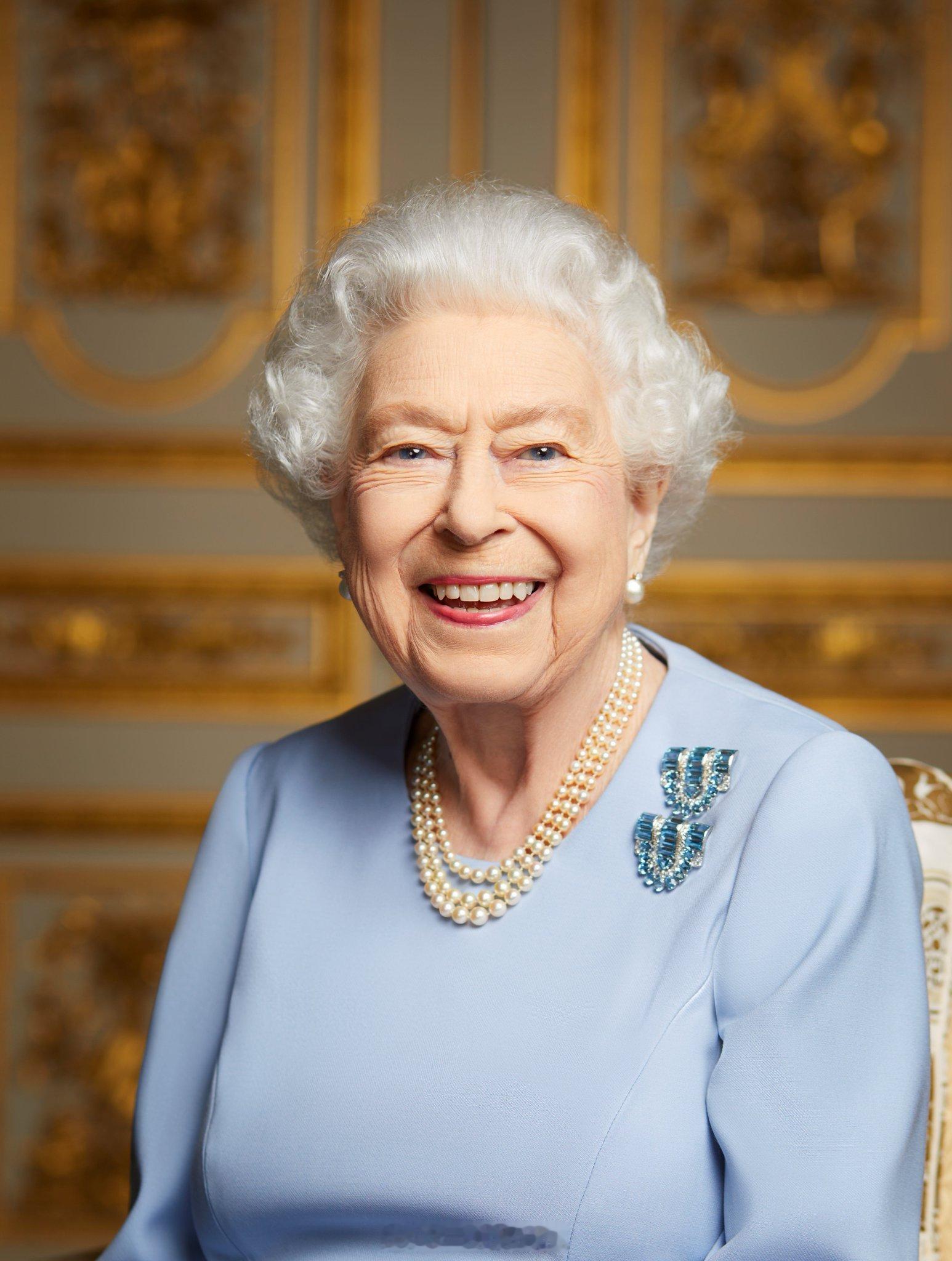 英国王室  白金汉宫：Remembering Her Majesty Queen