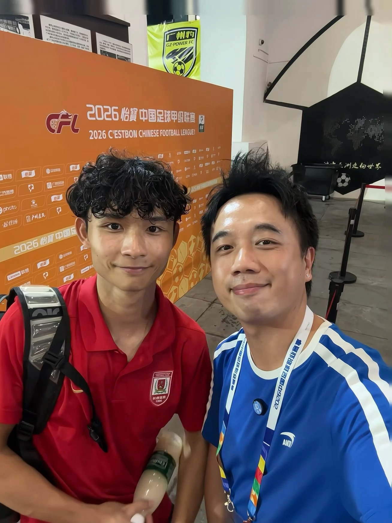 相当不容易的几年断脚重伤、漫长恢复、去年中选择外借中乙铭途、本季前北上找机会，直