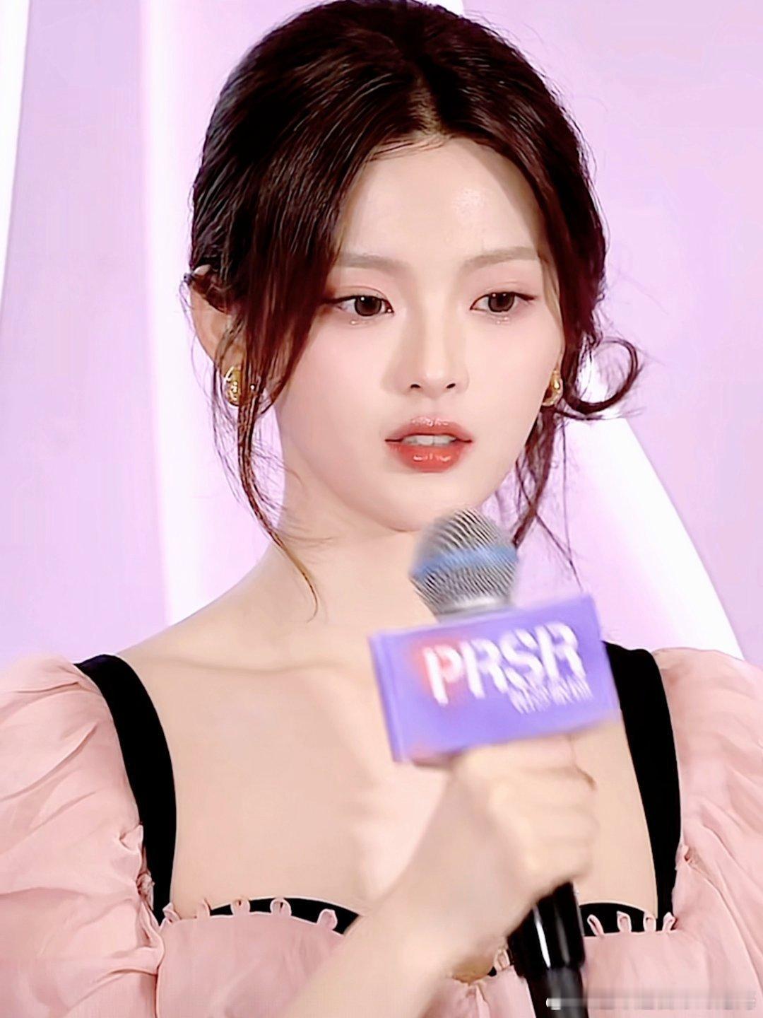 杨超越[超话]prsr帕莎眼镜品牌代言人杨超越 帕莎眼镜代言人超越妹妹的美颜暴击