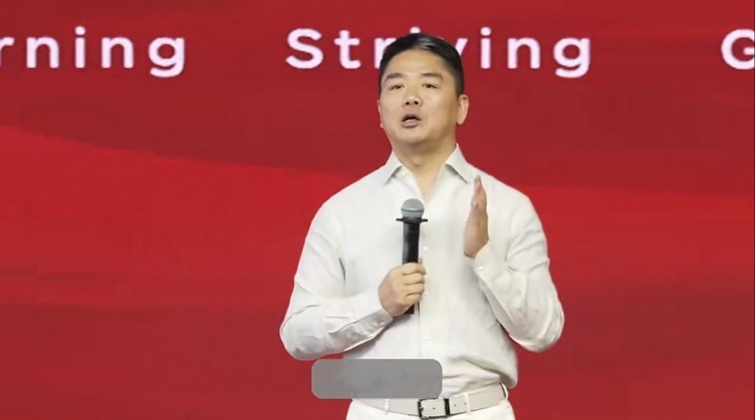 刘强东称想尽一切办法保兄弟们饭碗 把“兄弟们的饭碗”放在心上，这份惦记里有担当。