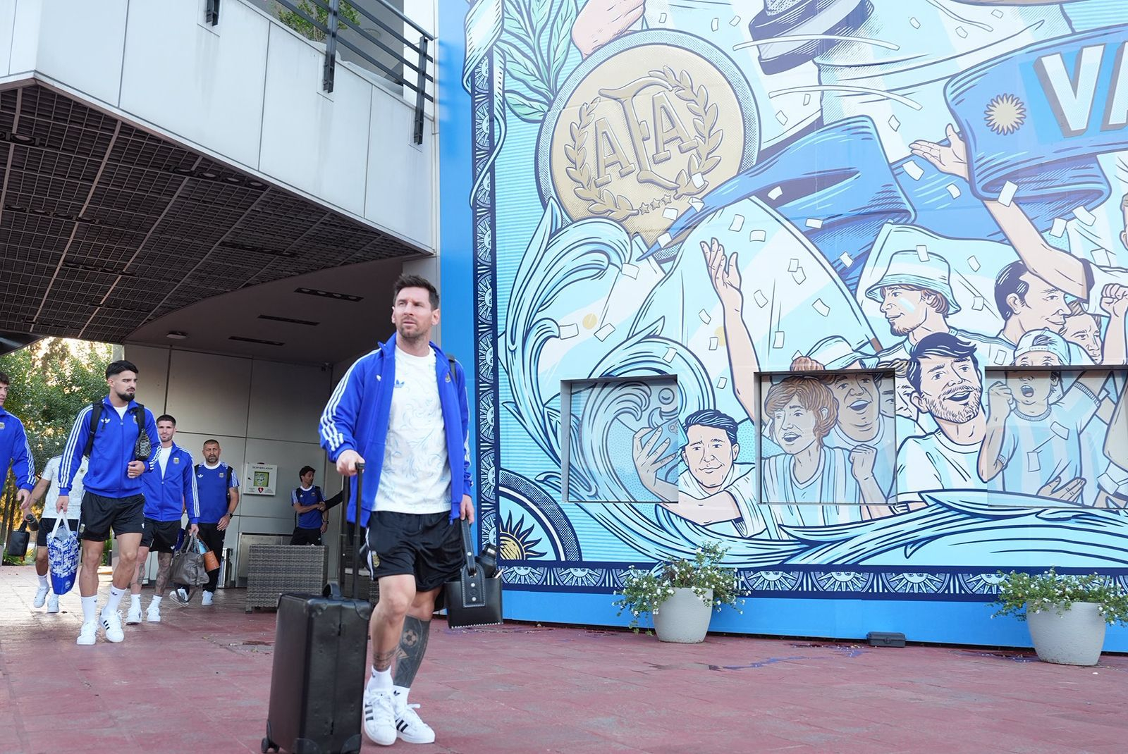 【梅西领衔今日首发阵容】🕢07:15🔥国家队友谊赛⚽阿根廷vs赞比亚 🏟糖