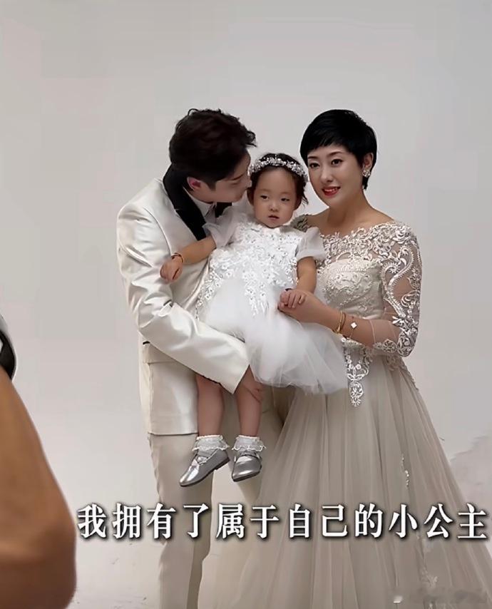 蓝神仙终于有自己的圆满 《锦衣之下》里的蓝青玄意难平，现实里韩承羽结婚生女超幸福