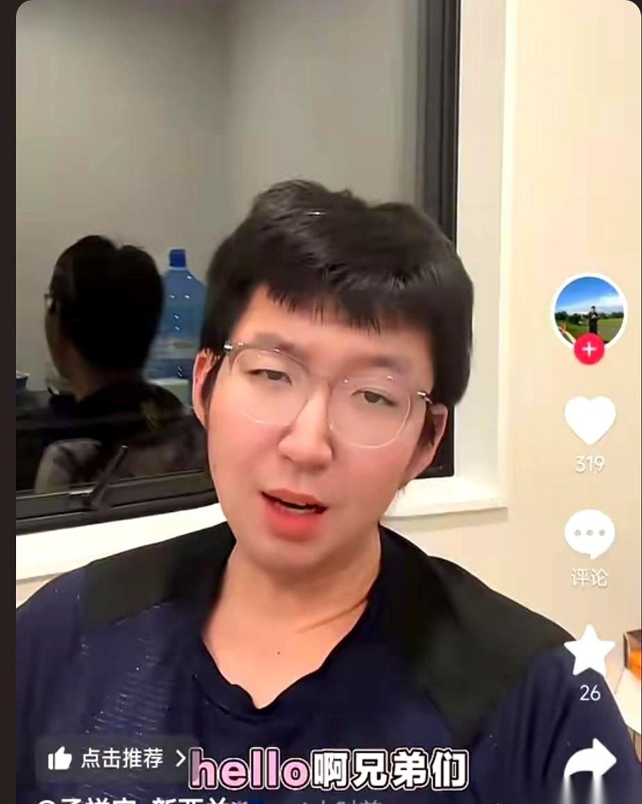 有些人的脸啊，我估计比昨晚的比赛本身还精彩。
赛前叭叭的，说辽宁要被“两节半打花