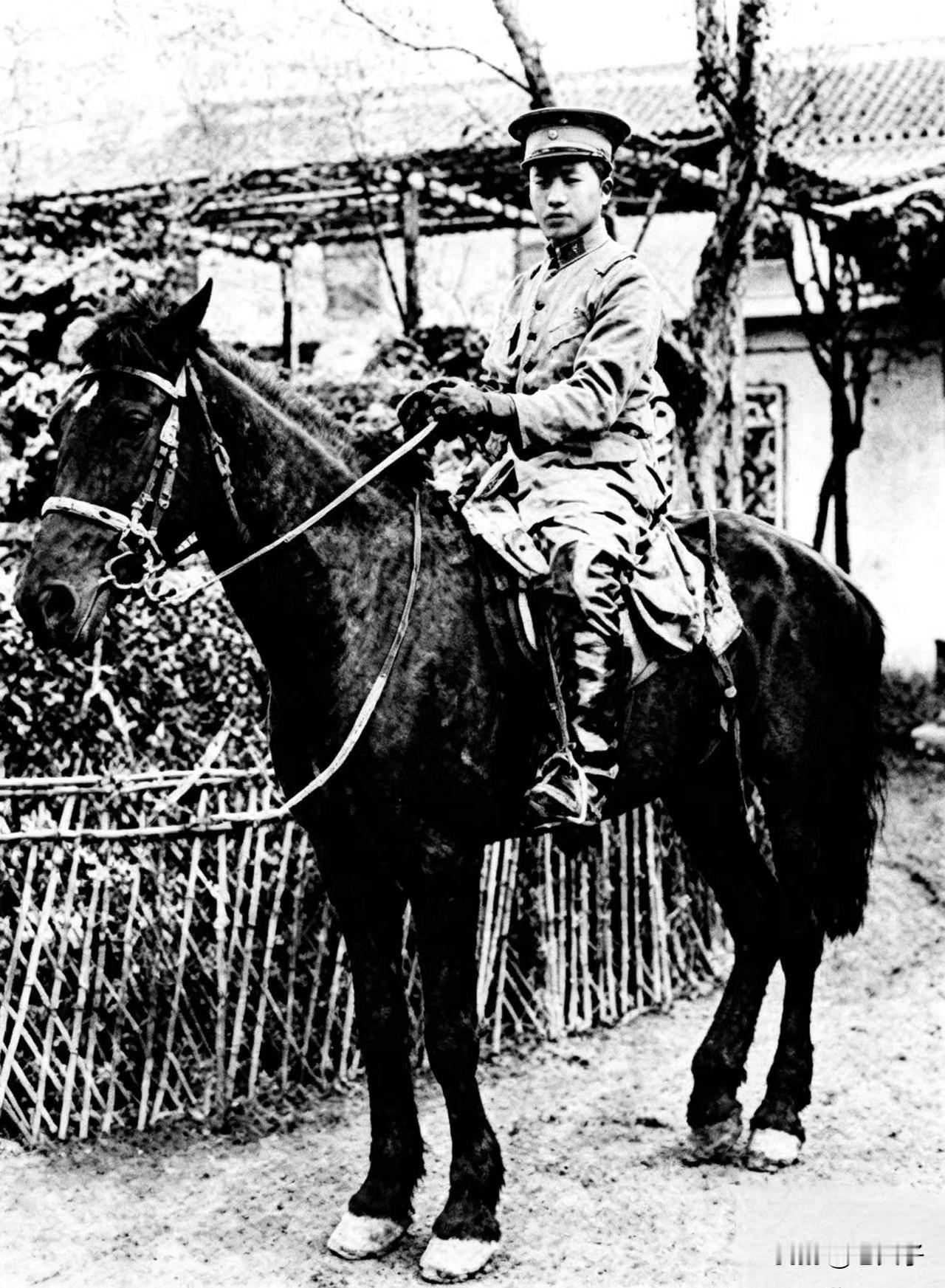 中华民国历史人物之第1407位，姚雨平（1882一19747原名宇龙，字雨平，广