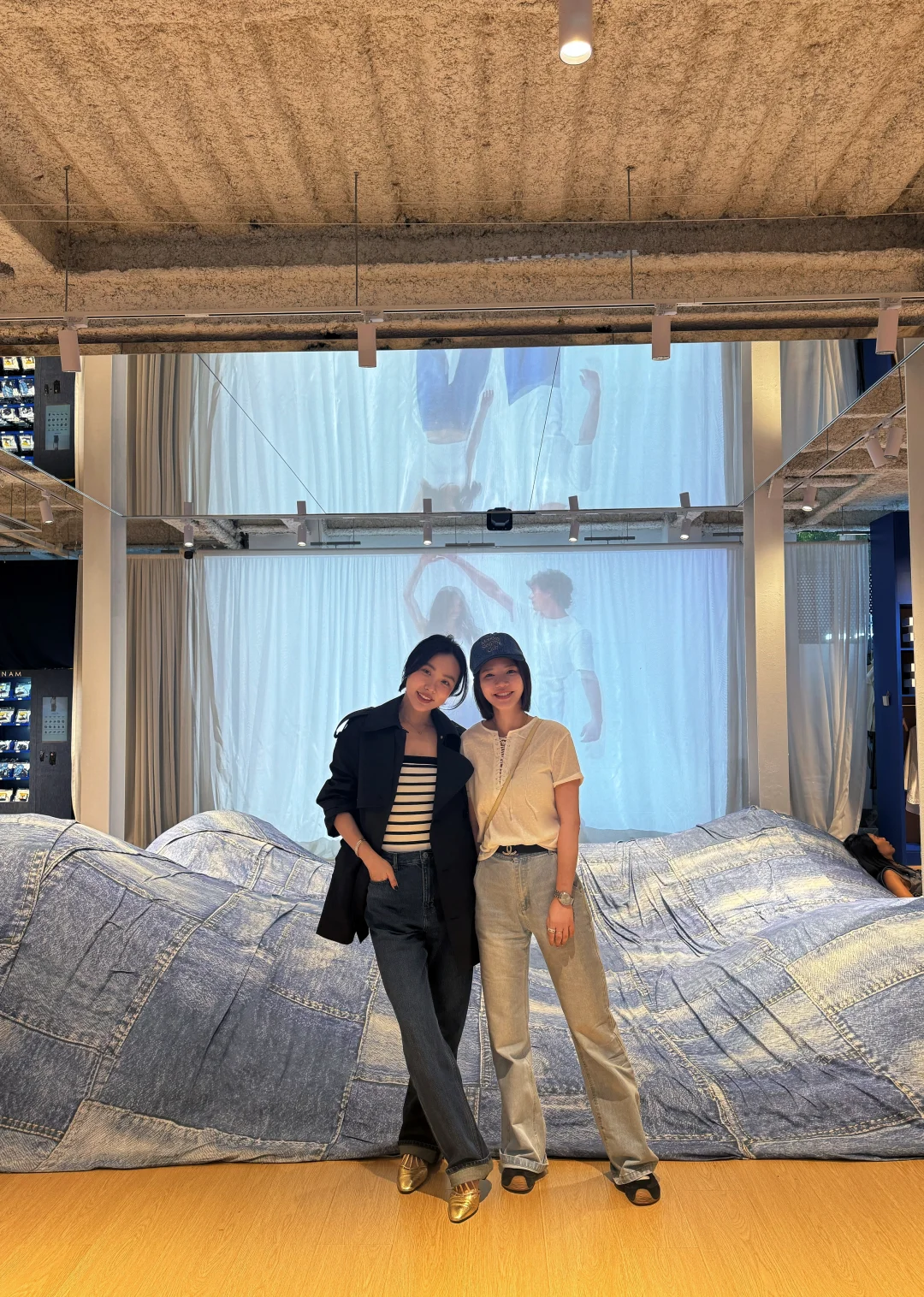 AM女孩追星成功