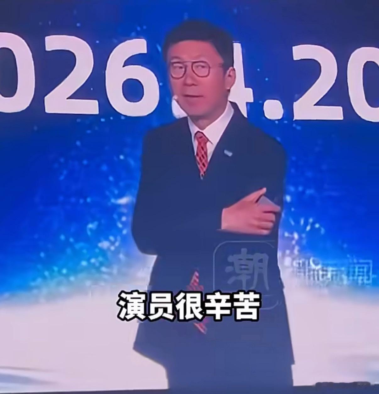 爱奇艺再回应AI艺人库说句实在的，爱奇艺这场闹剧到现在也快要结束了。这次翻车一边