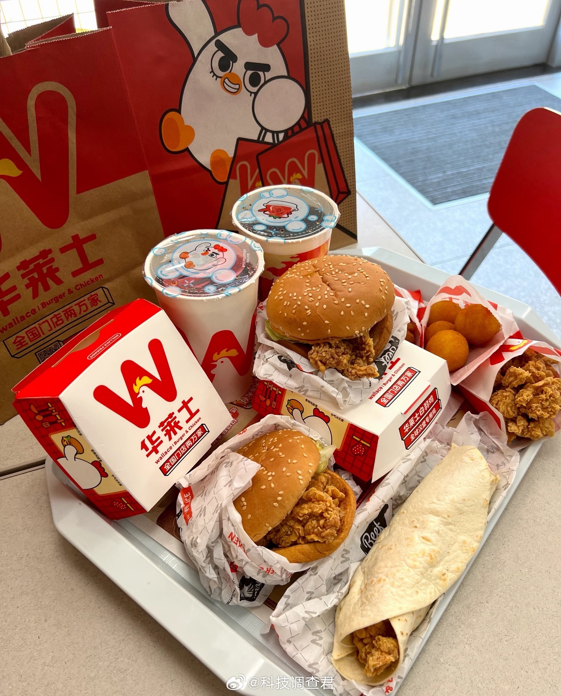 华莱士紧急退市我周围的人还是肯德基和麦当劳多一些，华莱士就吃过一次价格太太实惠了