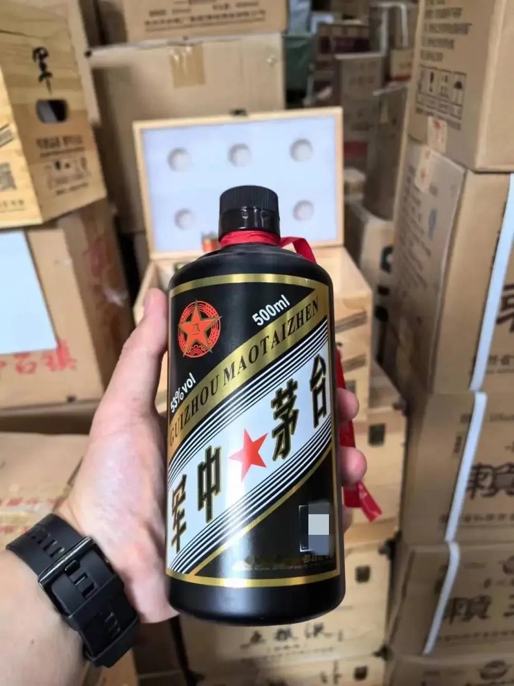 这种所谓特供酒大概率是智商税吧，这种所谓特供的商品在好多年前的确是有过，在一些酒
