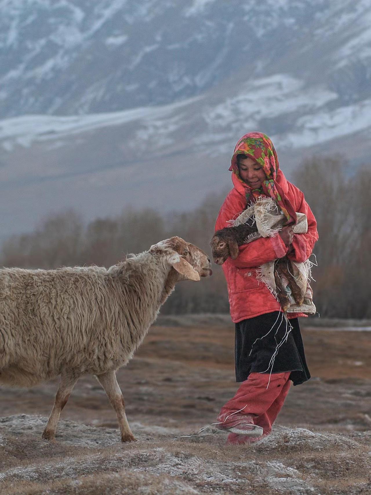 帕米尔高原上的您能看到21年前的自己吗？。2005年的冬天，我到帕米尔高原采访边