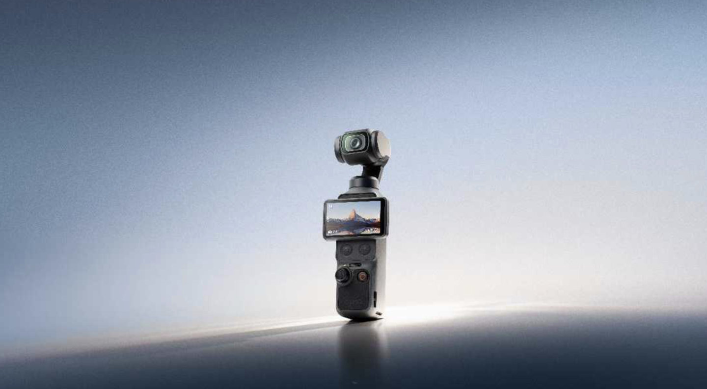 大疆Pocket4正式发布了核心配置和体验都有明显升级：搭载 1 英寸 CMOS