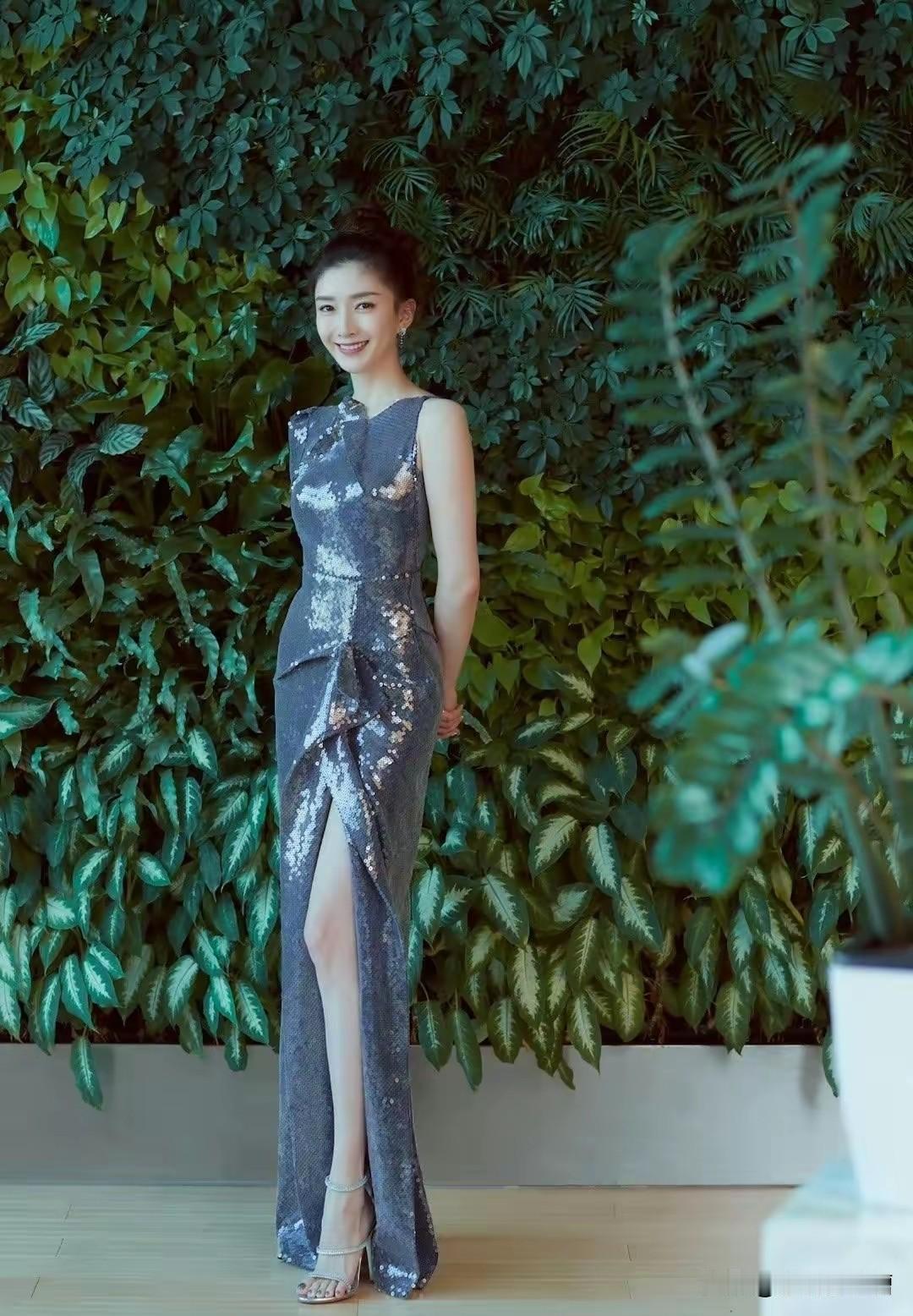 35岁离异的女人，还值得你们爱吗？