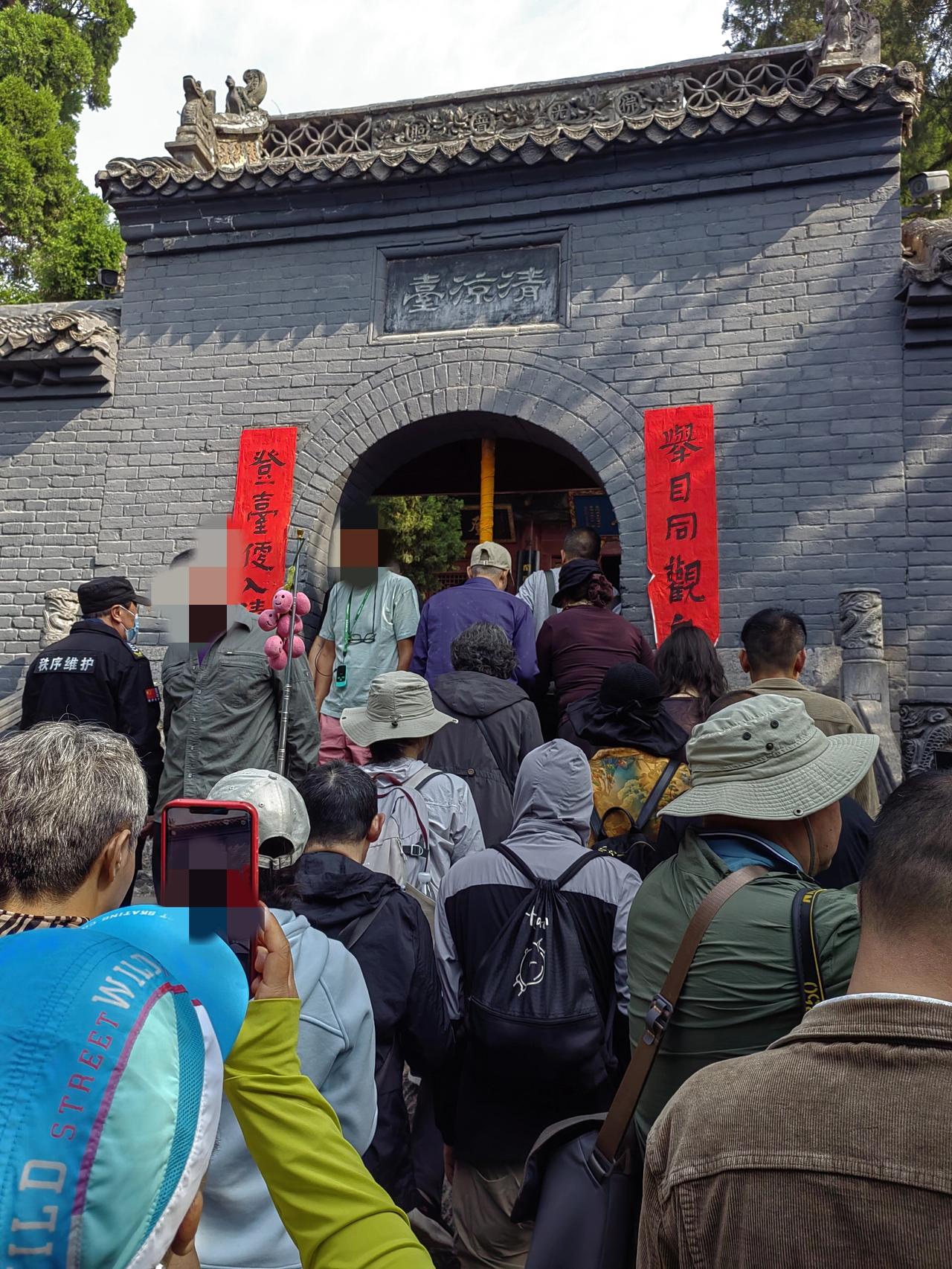 周末去了洛阳，被“人人人”震惊了！白马寺、龙门石窟、洛邑古城（晚上）几乎是被“推