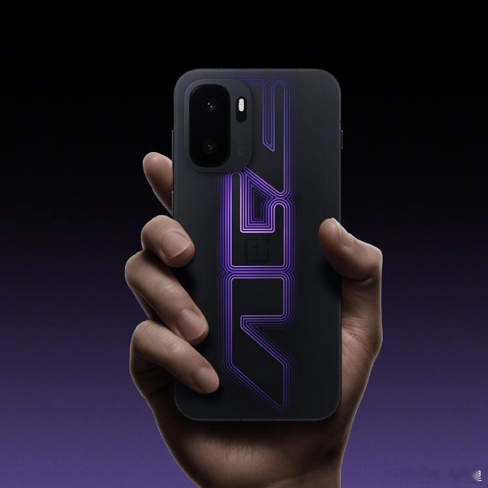 一加Ace6至尊版 外观公布，中间紫色的ACE字母很有辨识度，大家觉得这个外观怎