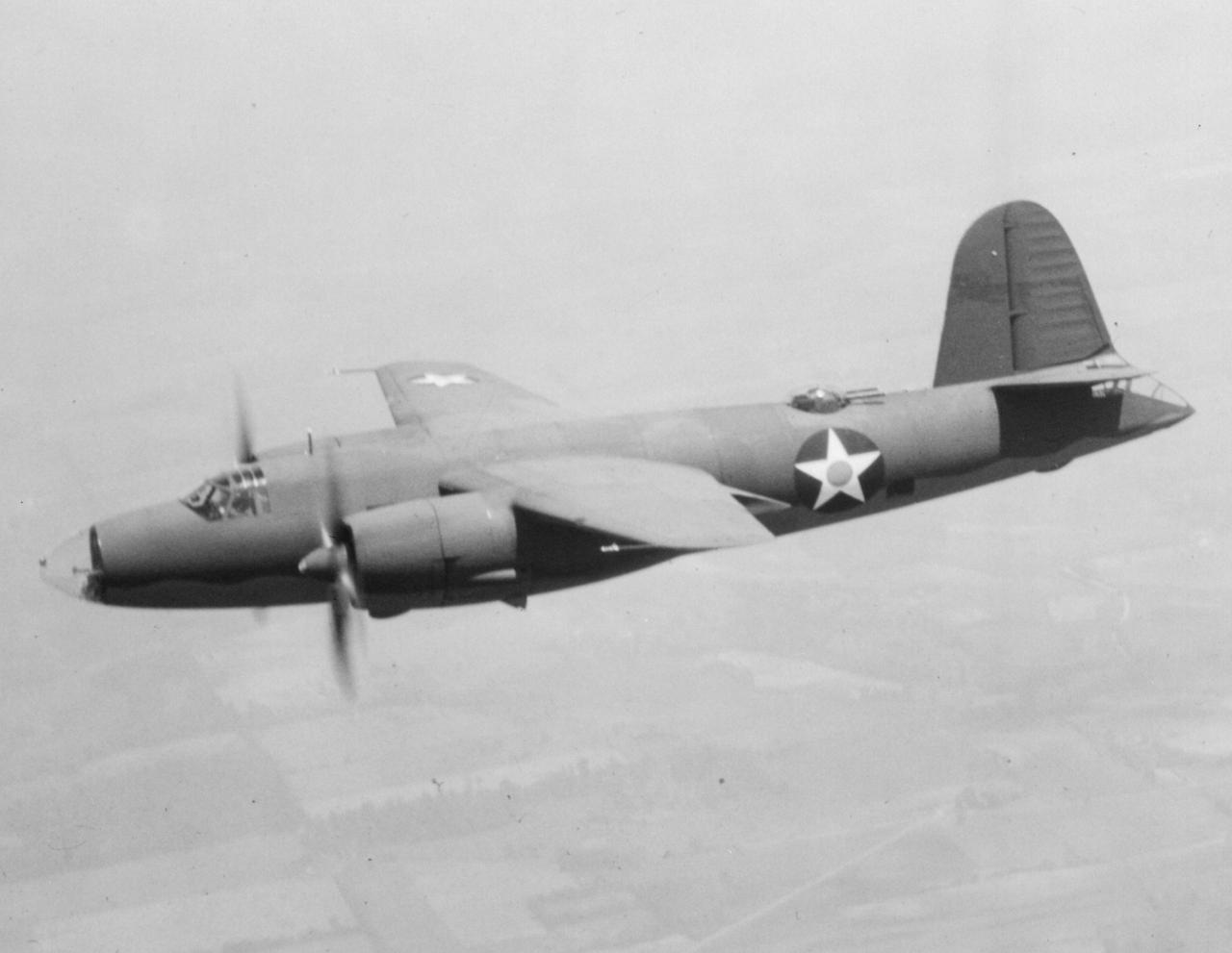 1941年7月12日，俄亥俄州，代顿市，赖特机场。一架美国B-26“劫掠者”轰炸