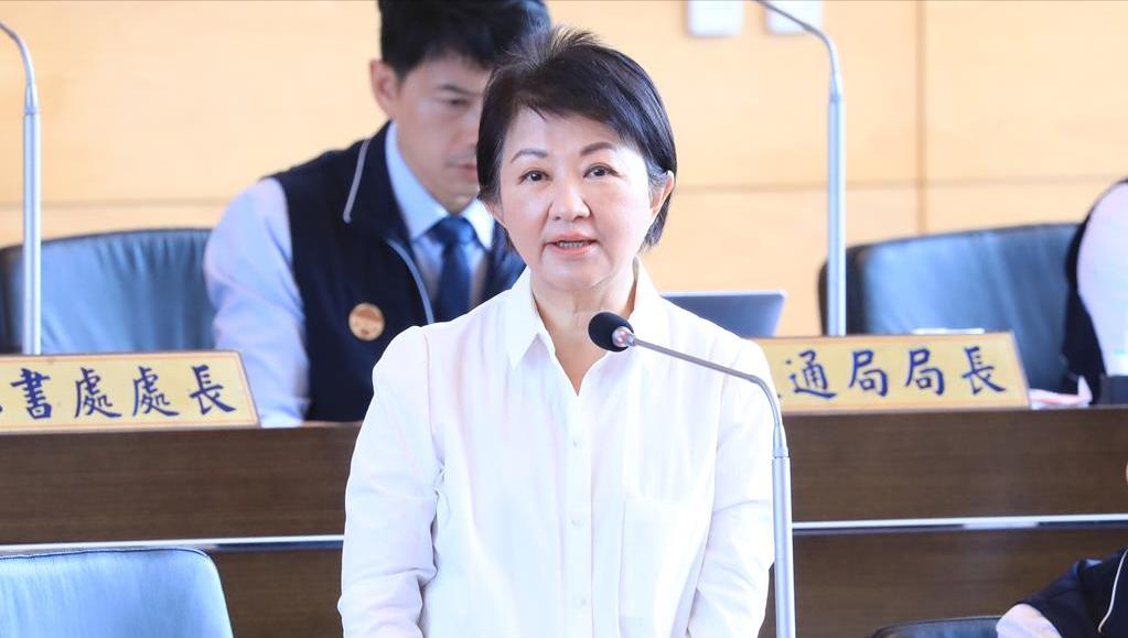 卢秀燕表态：赶紧跟美国联络。
台媒报道，针对美国海军部代理部长曹洪宣布，因美伊战