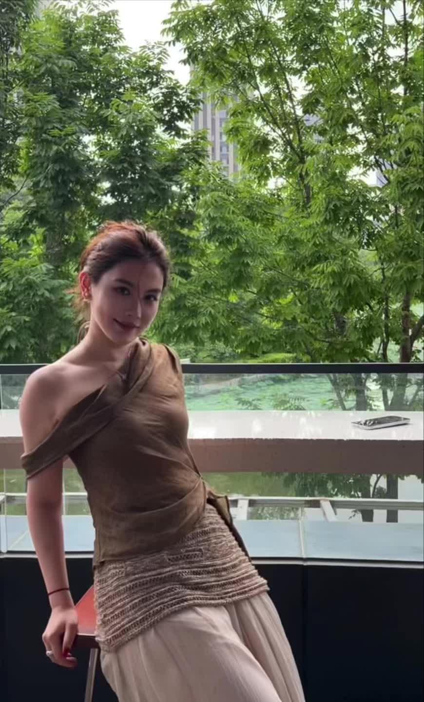 我身上 有一个不可战胜的夏天🍃