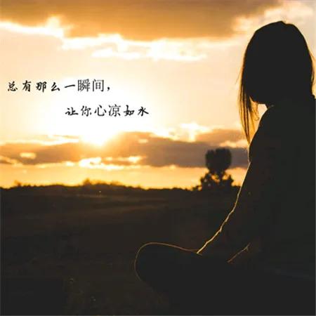 发现女儿吸烟，我怒火中烧！[发怒]我女儿27岁了，没结婚，但她说她想有个自己的独