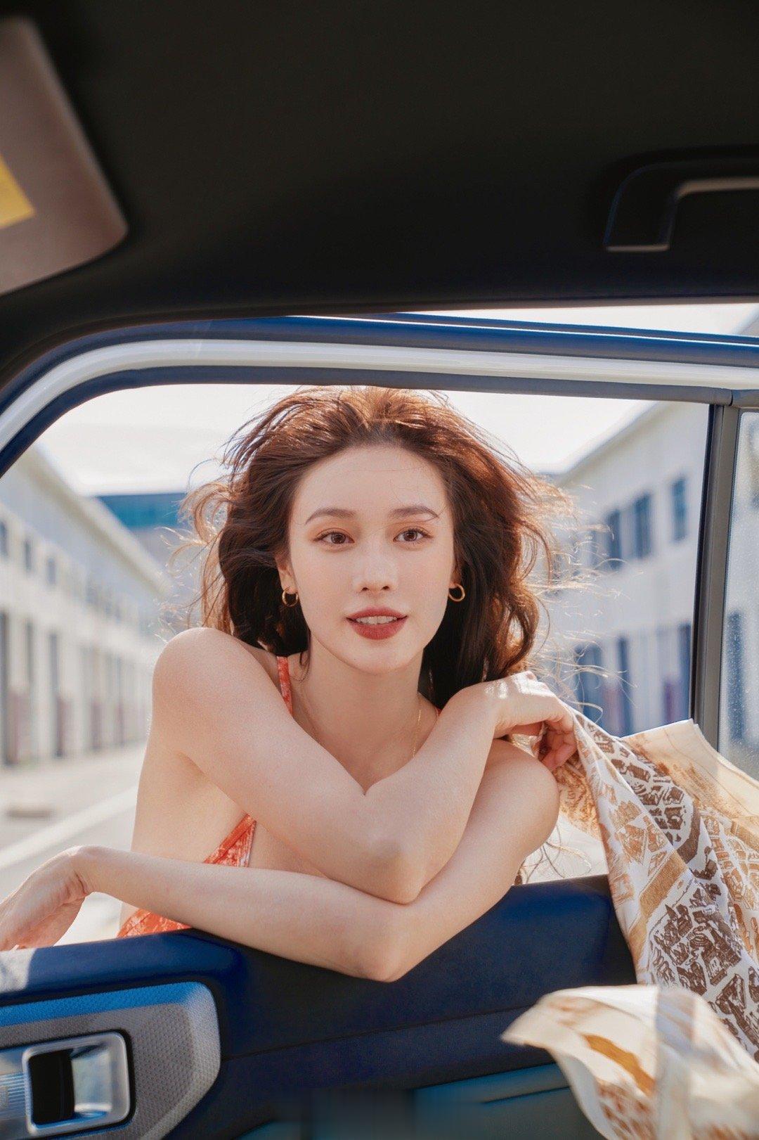 进入法式电影～ ​​​