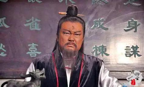 1062年，包拯去世，出殡当天发生了一件奇怪的事，原来，他临终时悄悄告诉女婿文效