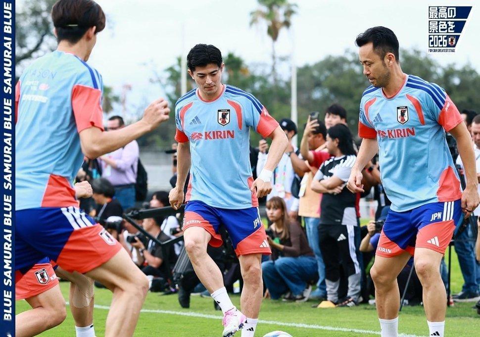 据日本媒体soccer-king消息，日本国家队计划于当地时间8日前往美国的训练