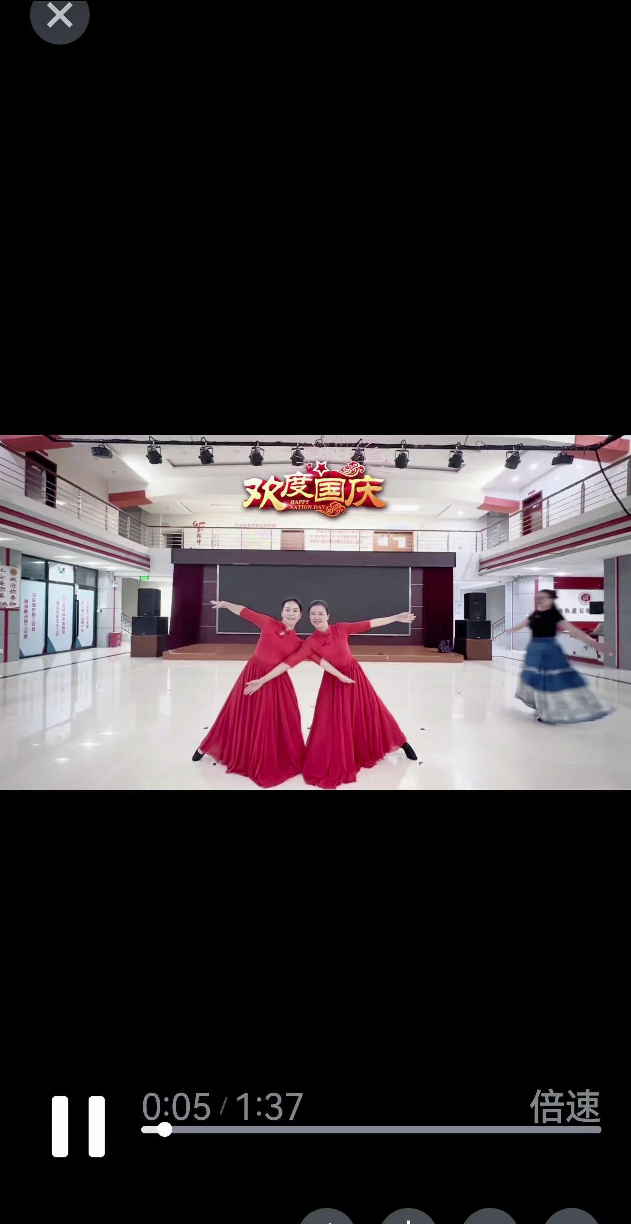  以歌舞为礼，愿祖国山河锦绣，岁岁繁荣