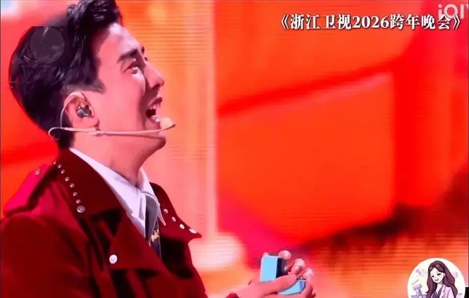 李川求婚锤娜丽莎，全网吵翻了。
颜值不配？
这简直是年度最好笑的笑话。
当键盘侠