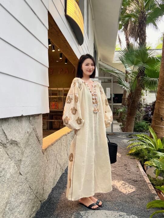 温柔的 日光黄的 浅春系的