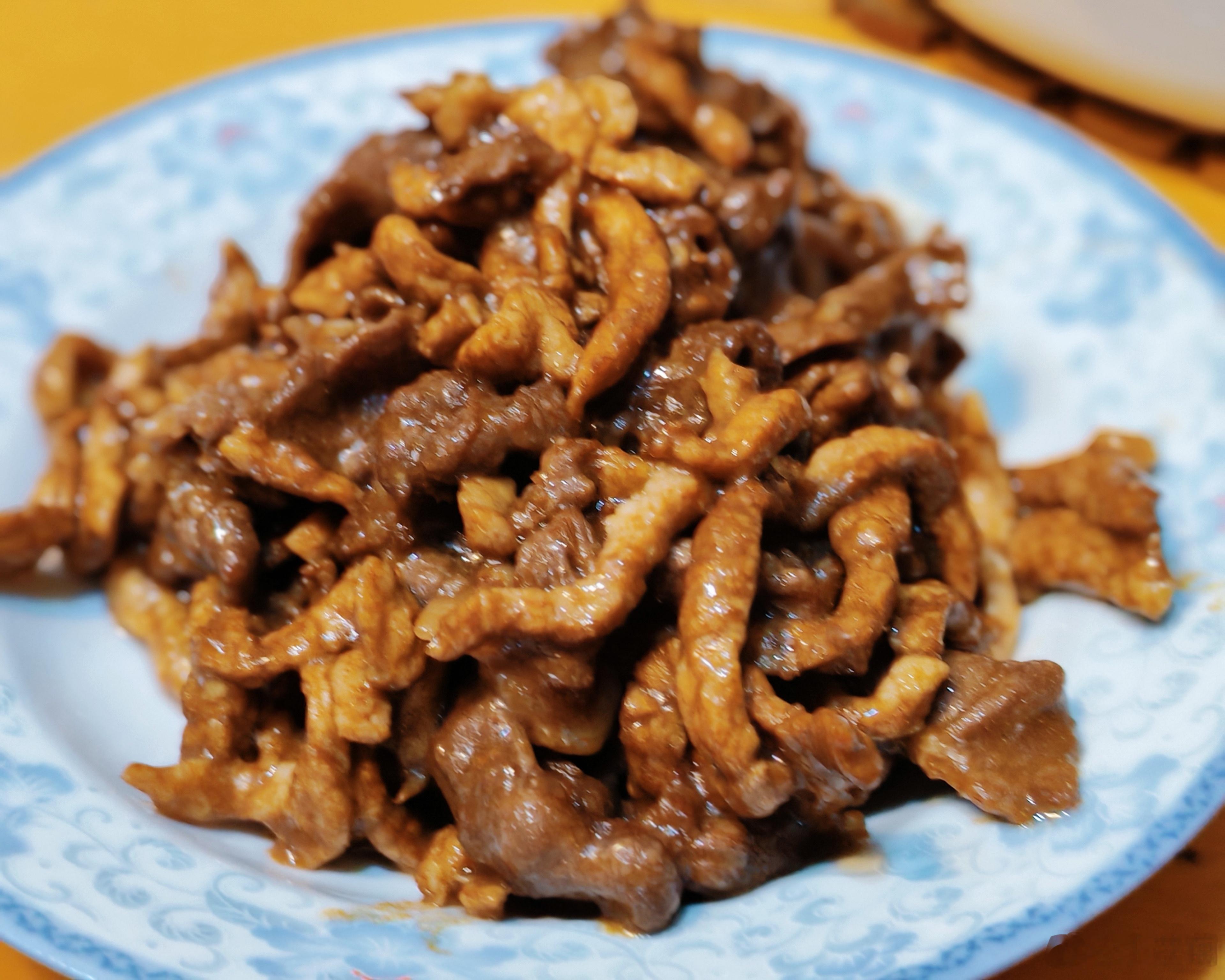 今晚终于正儿八经做了顿饭，好久没吃米饭了，明天小莲藕回来，又可以去爸妈家享受一段