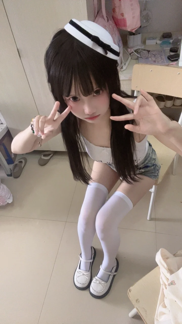 甜妹才不是一杯倒！有种来试试