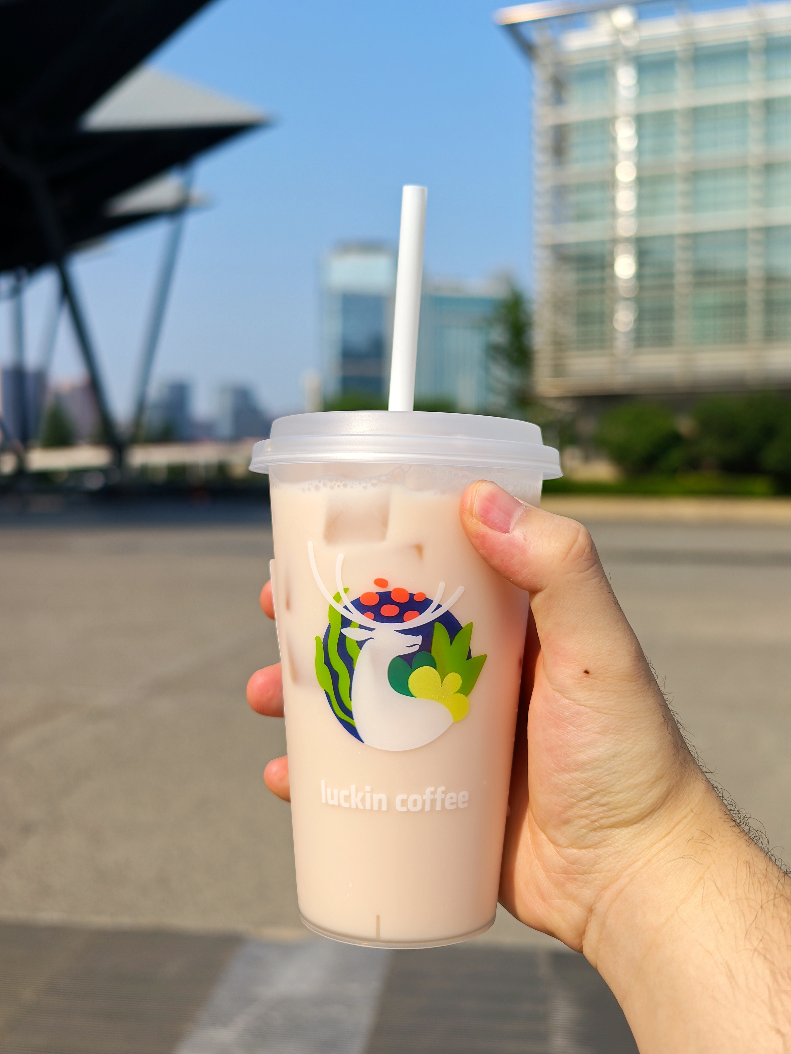 今天你瑞了吗？瑞幸的苹果茉莉简直就是娃哈哈营养快线的贵替