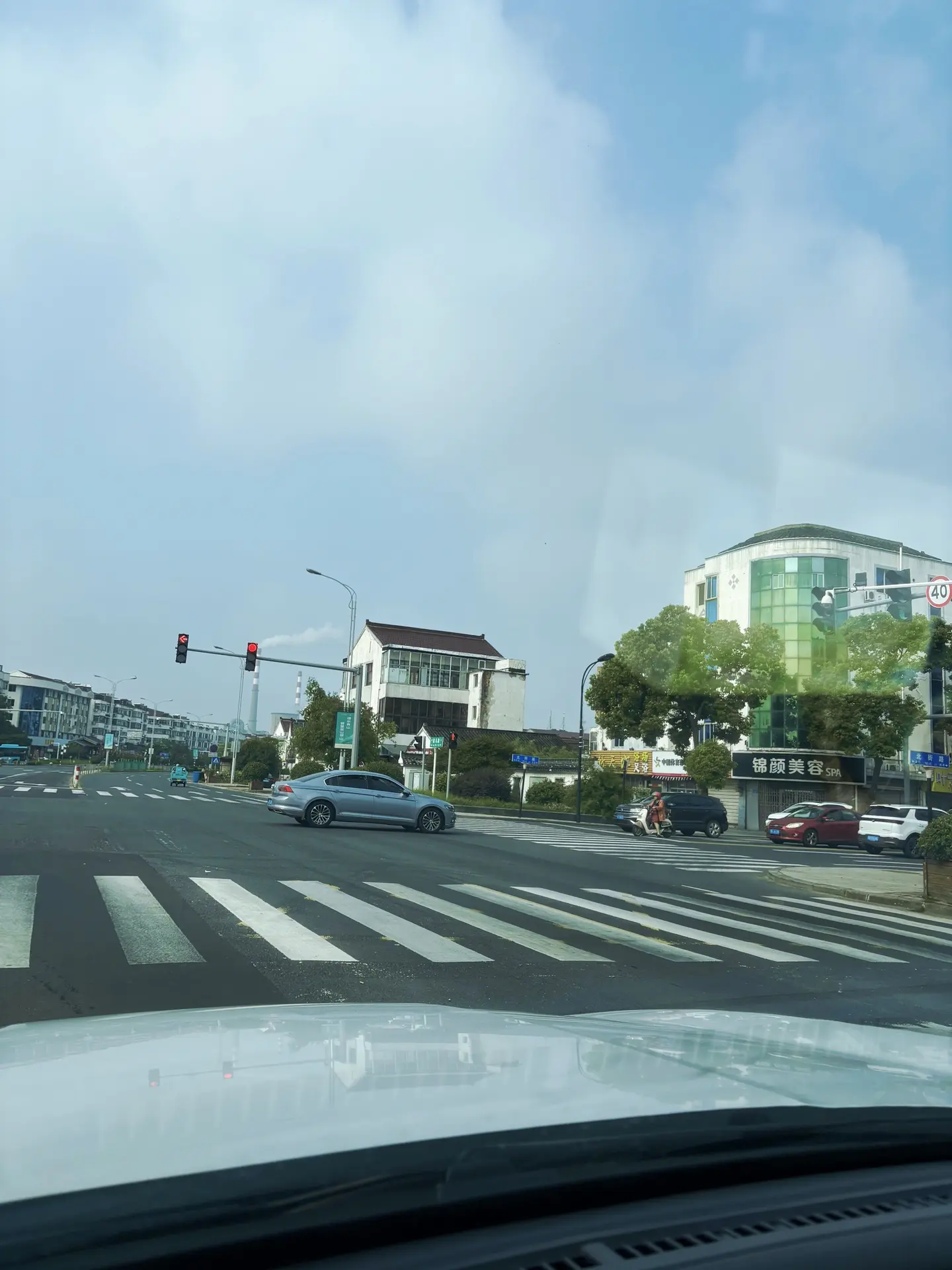 从来就没有过什么避风港 风很大         我也控制不住我那忽好忽坏的烂情绪