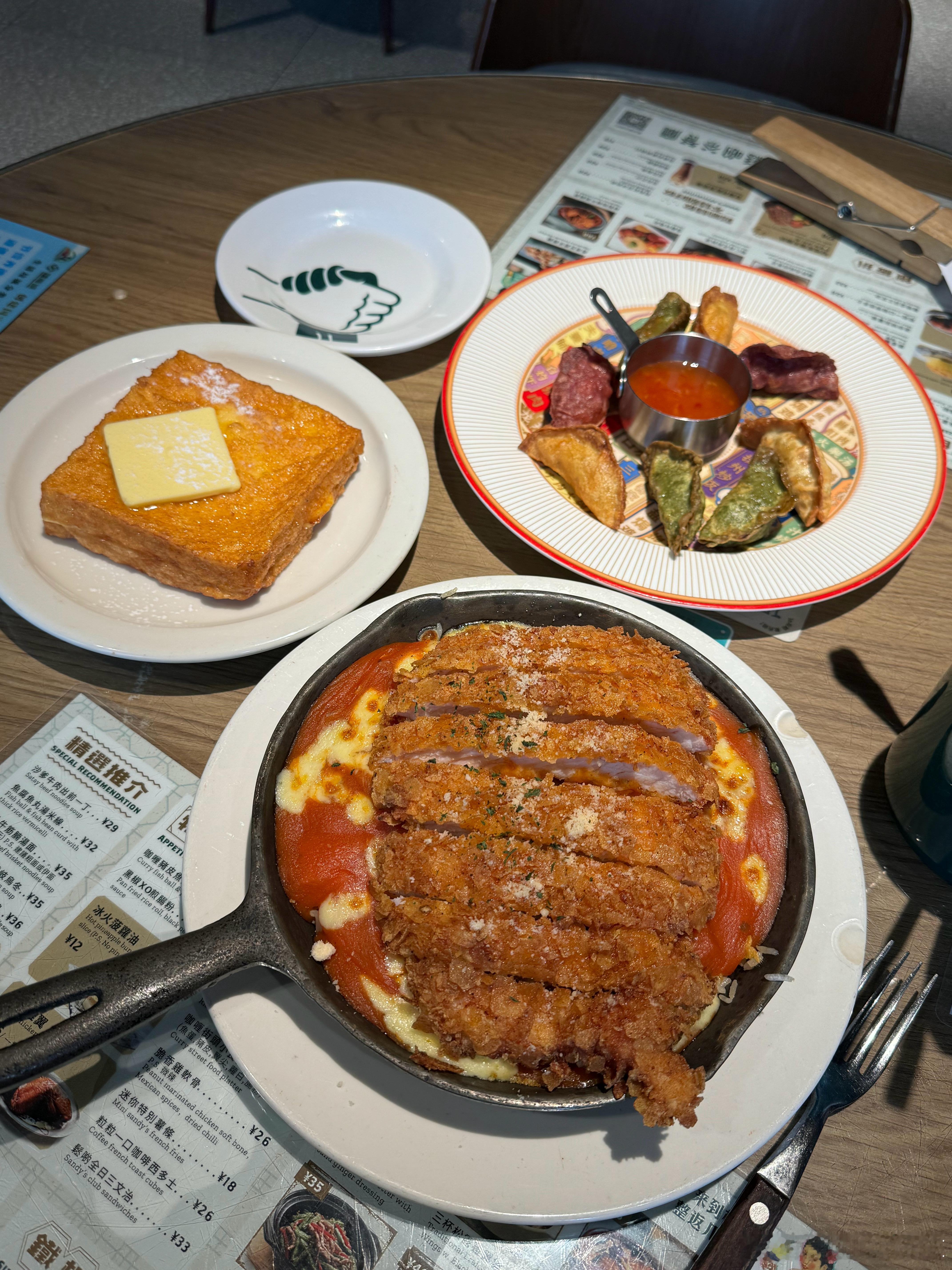 吃餐厅啦～还有洛特蛋挞 #美食分享#  ​​​