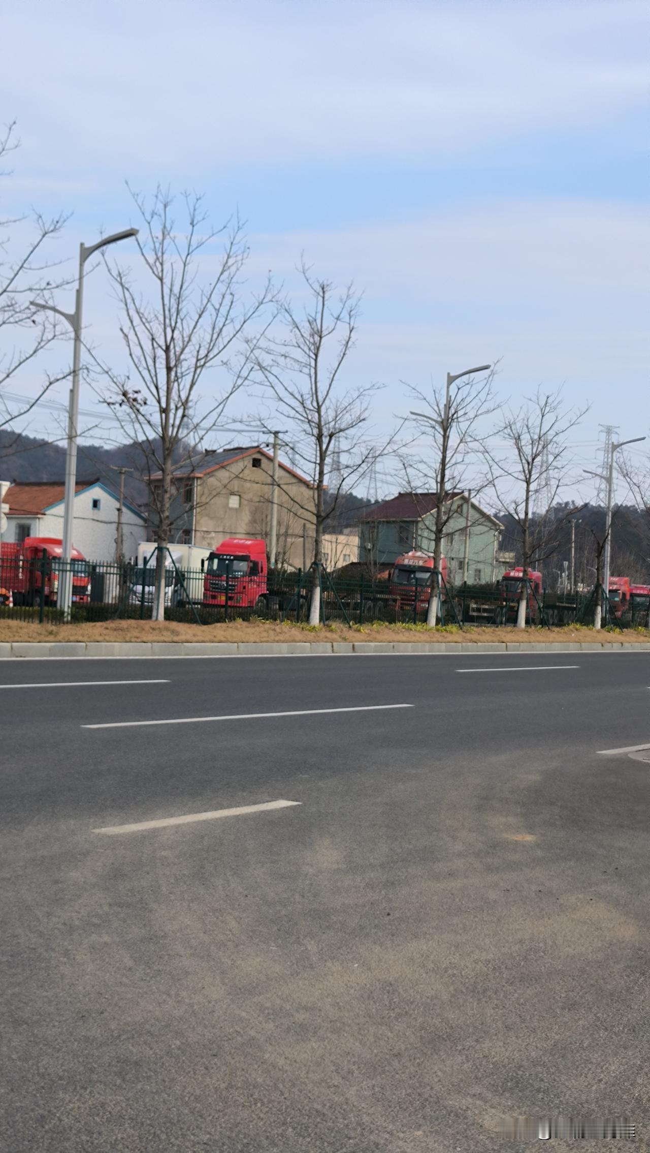 要是宁波北仑能解决好集卡停车的问题，这将为宁波提升文明城市做出很大的贡献！