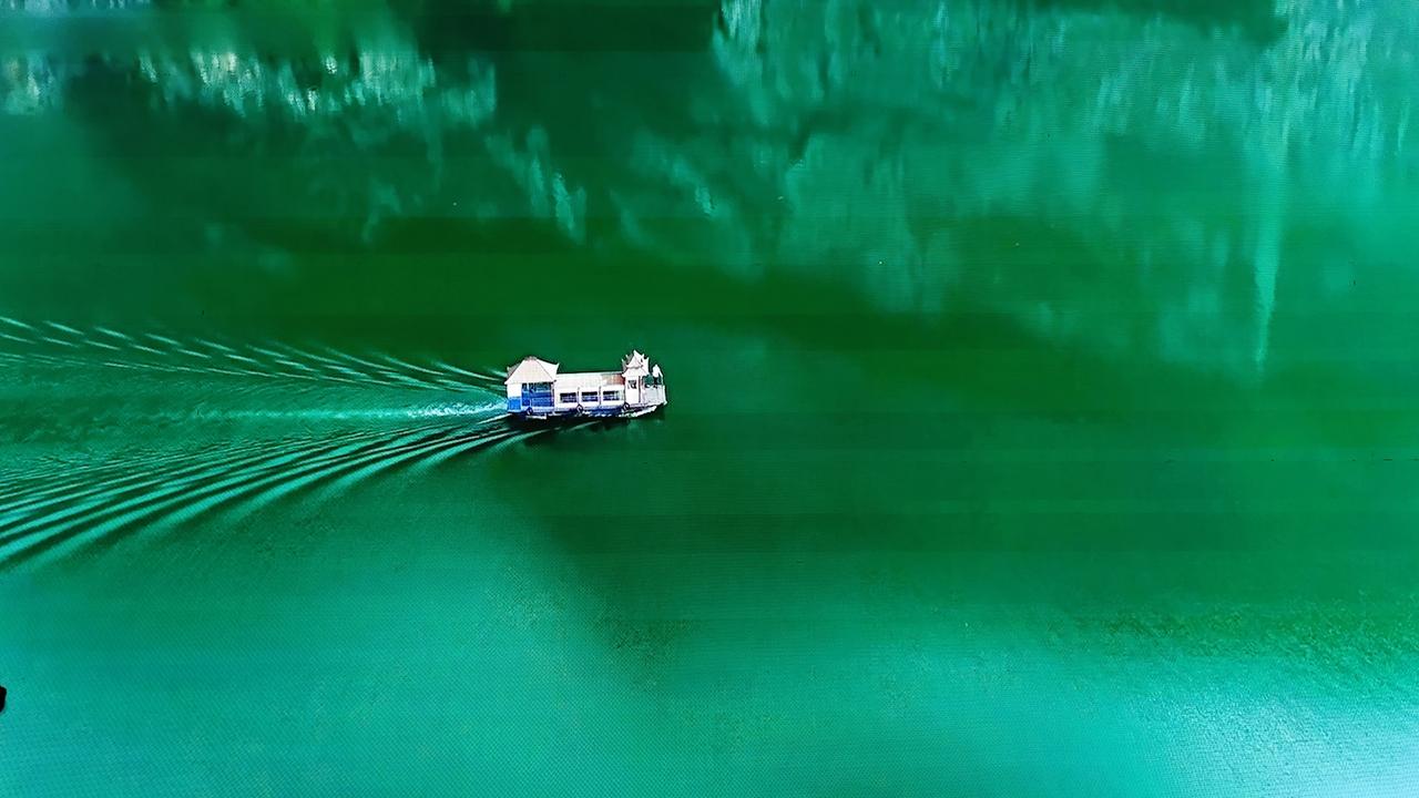 1. 对生活的掌控感
不被情绪、欲望、别人的眼光拖着走，自己能说了算。
2. 接