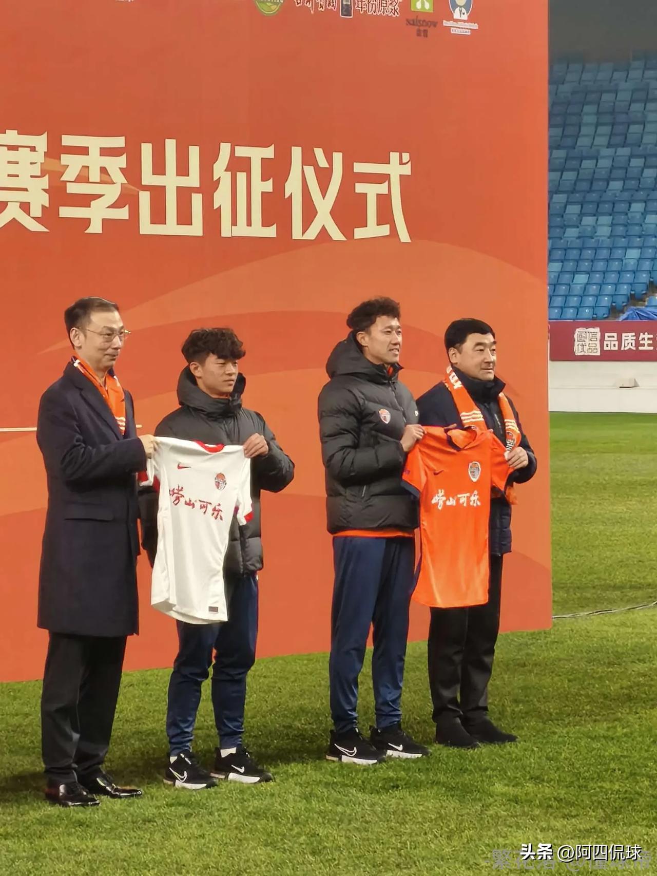 16岁就可能踢上中国职业足球最高级别的联赛中超，足球小将邝兆镭的未来可期。近日，