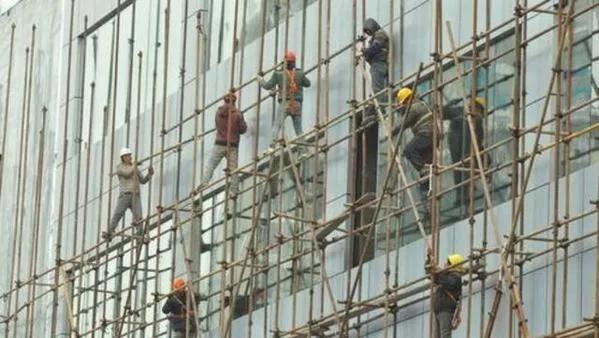 【内蒙古住建厅紧急通报】乌兰浩特盛景兰庭项目惊现高坠悲剧，一人不幸离世

【聚焦
