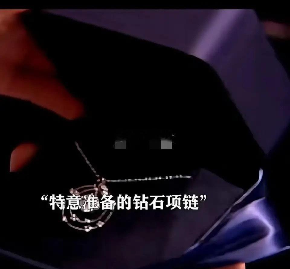 破防！言承旭演唱会挂流星项链喊杉菜，这波回忆杀谁顶得住？ 谁懂啊！48岁言承旭把