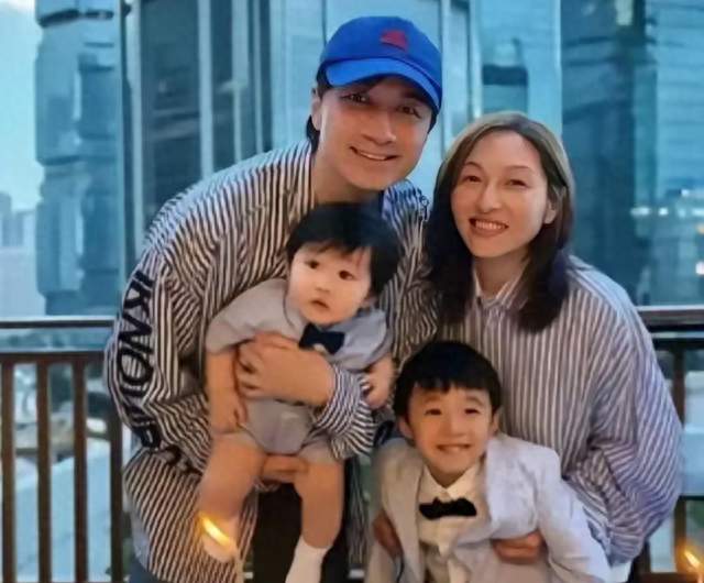 52岁+57岁=两个儿子。古巨基老婆的身体，到底经历了什么