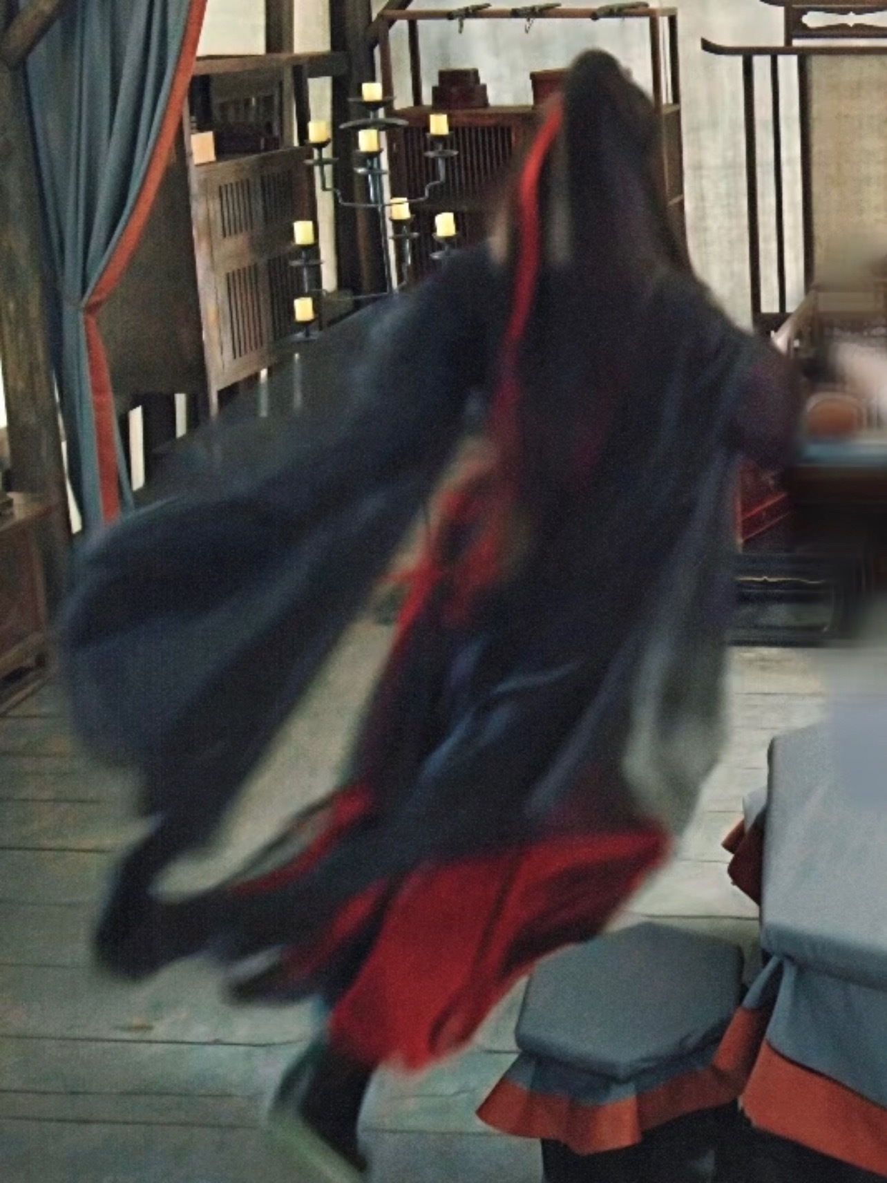 萧秋水一直是奔跑的少年模样！不枉此生，来去如风！ 