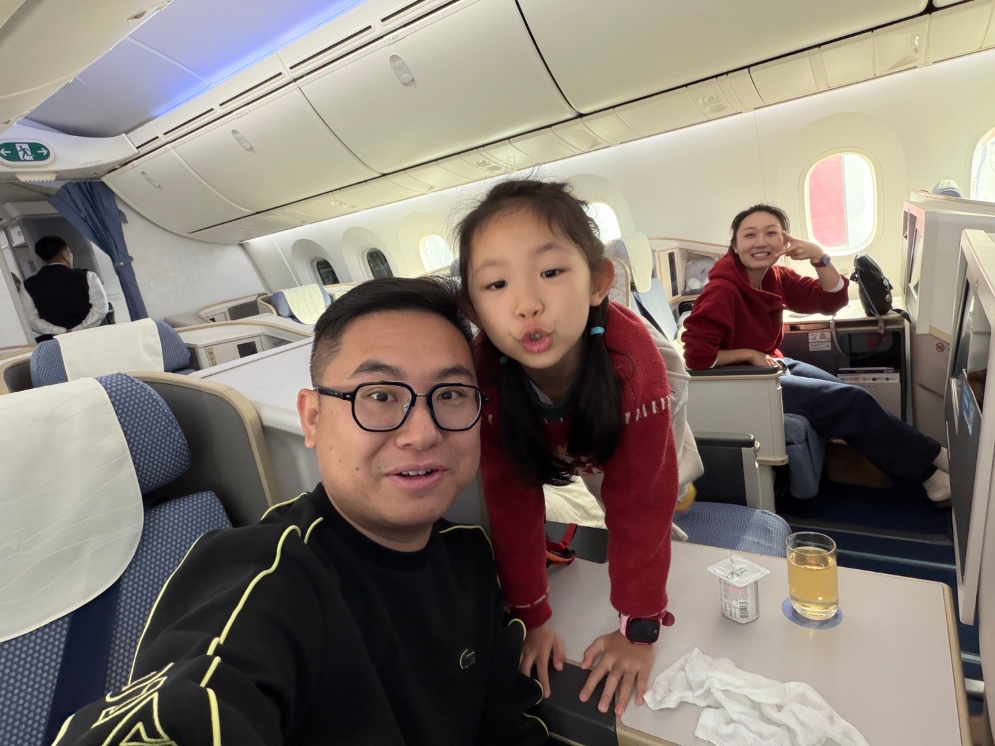 今年最后一次飞留给家人，出去玩几天，明年见