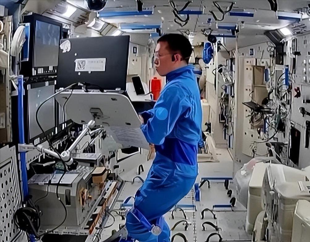 没想到神21乘组完成任务不到两天，却暴露了空间站的“困境”

神舟二十一号乘组圆