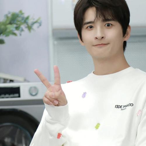 张远演我年后减肥状态可是他真的好帅应该不用减肥吧 