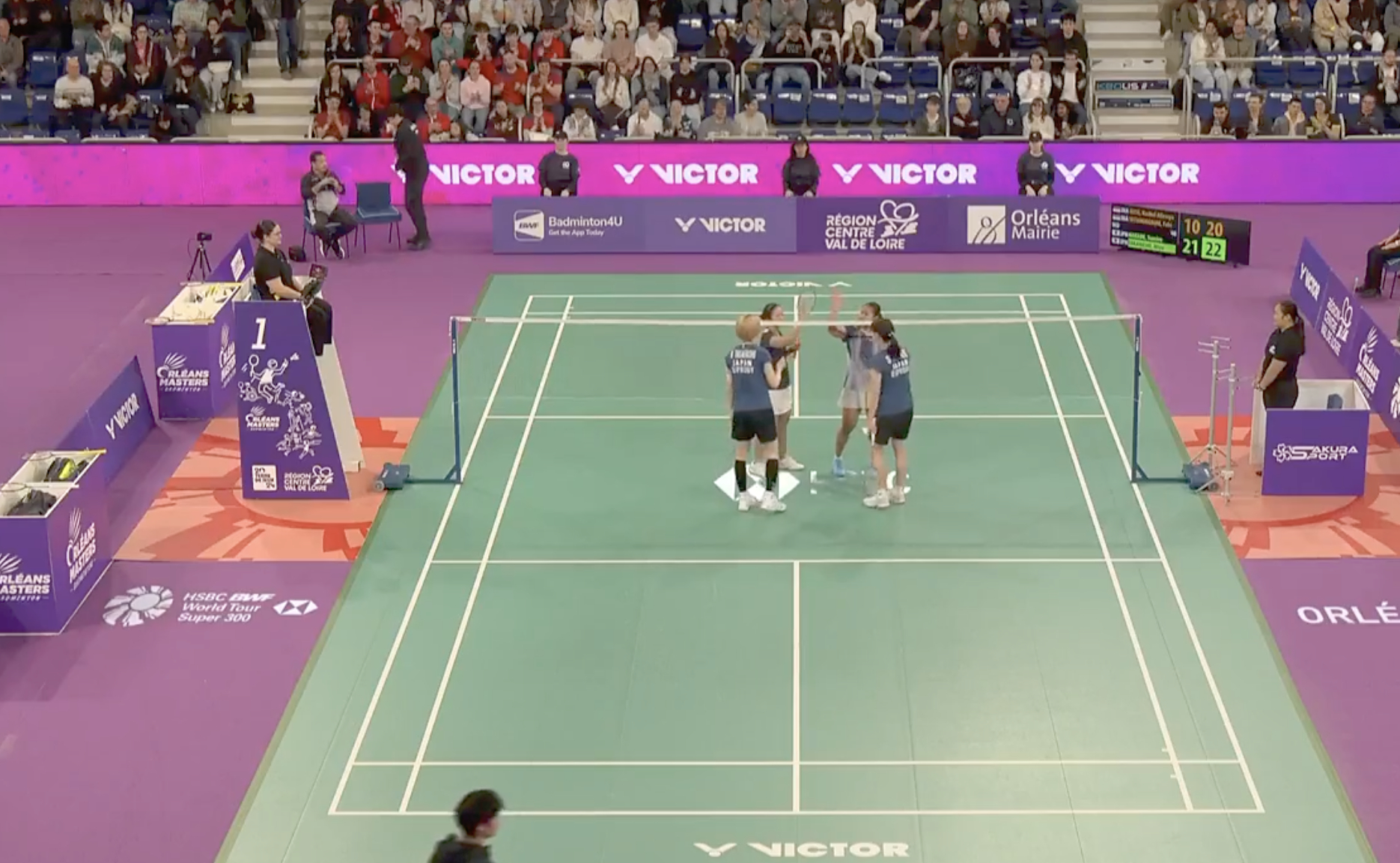 高桥美优/中出堇🇯🇵 21-10、22-20 🇮🇩阿莱西娅/费比决赛对手