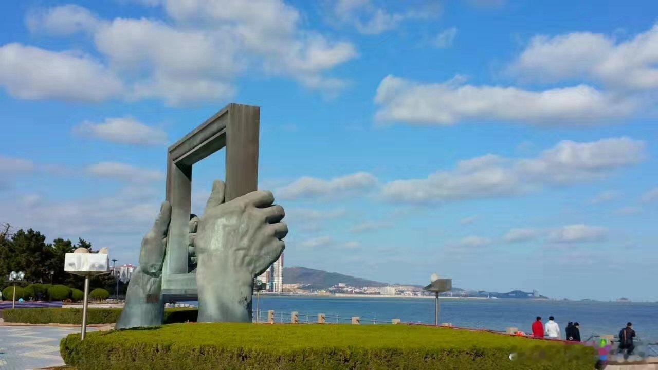 每一种选择，都必然有它的结果。你选择了一种行为，就等于选择了它背后的结果。   
