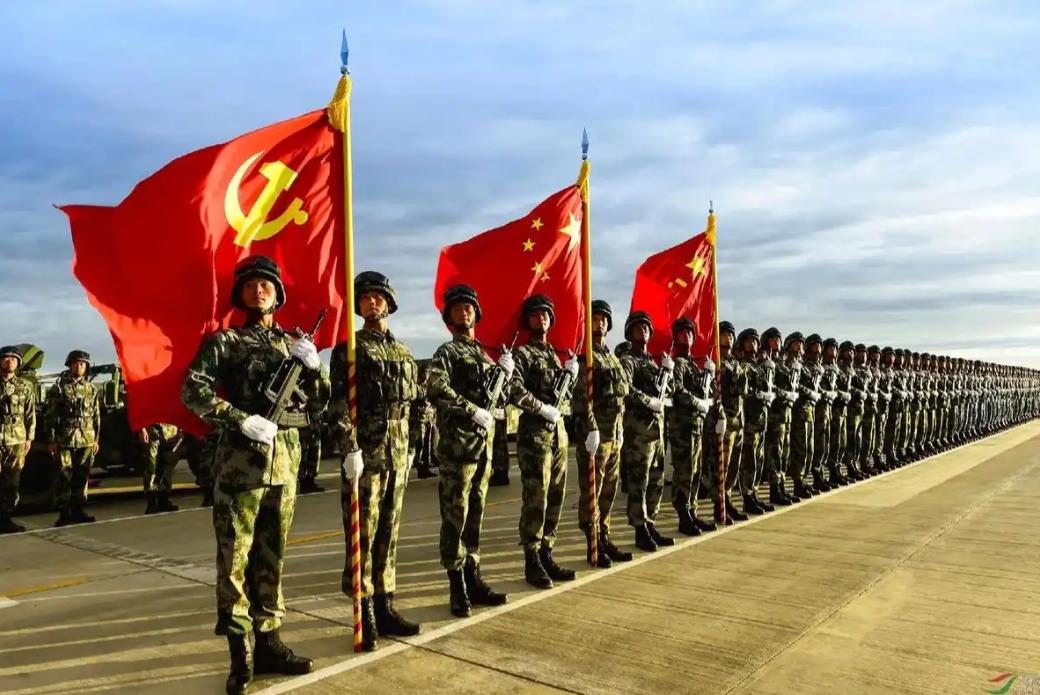 国家早把该说的信号摆到了明面上，只是太多人被和平的惯性推着，压根没往心里去！
