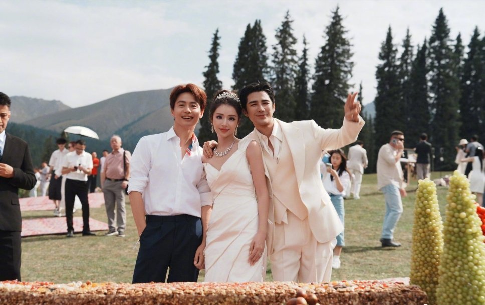 再见朋友拟邀马天宇张萌再蹭一波麦迪娜和姜潮婚礼热度，就邀请飞行嘉宾，聊一下婚礼趣