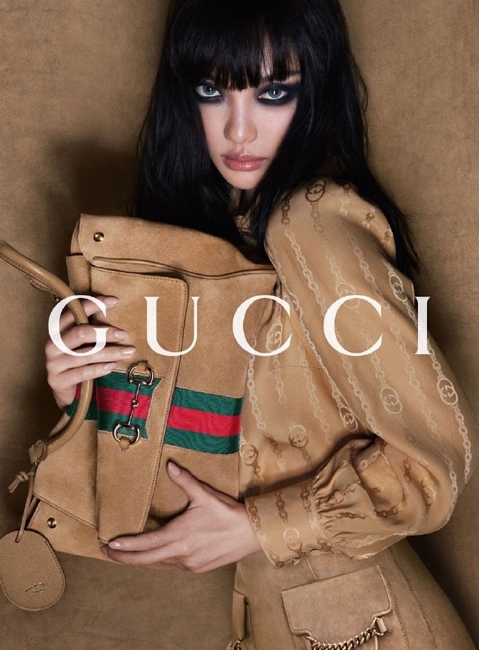 宁艺卓vogue封底宁艺卓vogue刊底 宁艺卓vogue刊底 